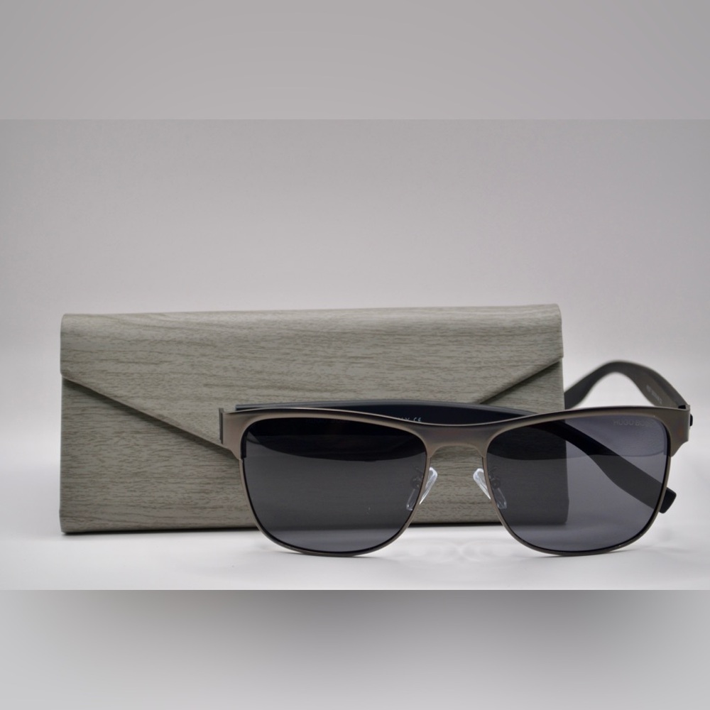 Men’s Hugo Boss Sunglasses | Gunmetal & Black | Dark Gray Lens | Like New - Picture 3 of 11